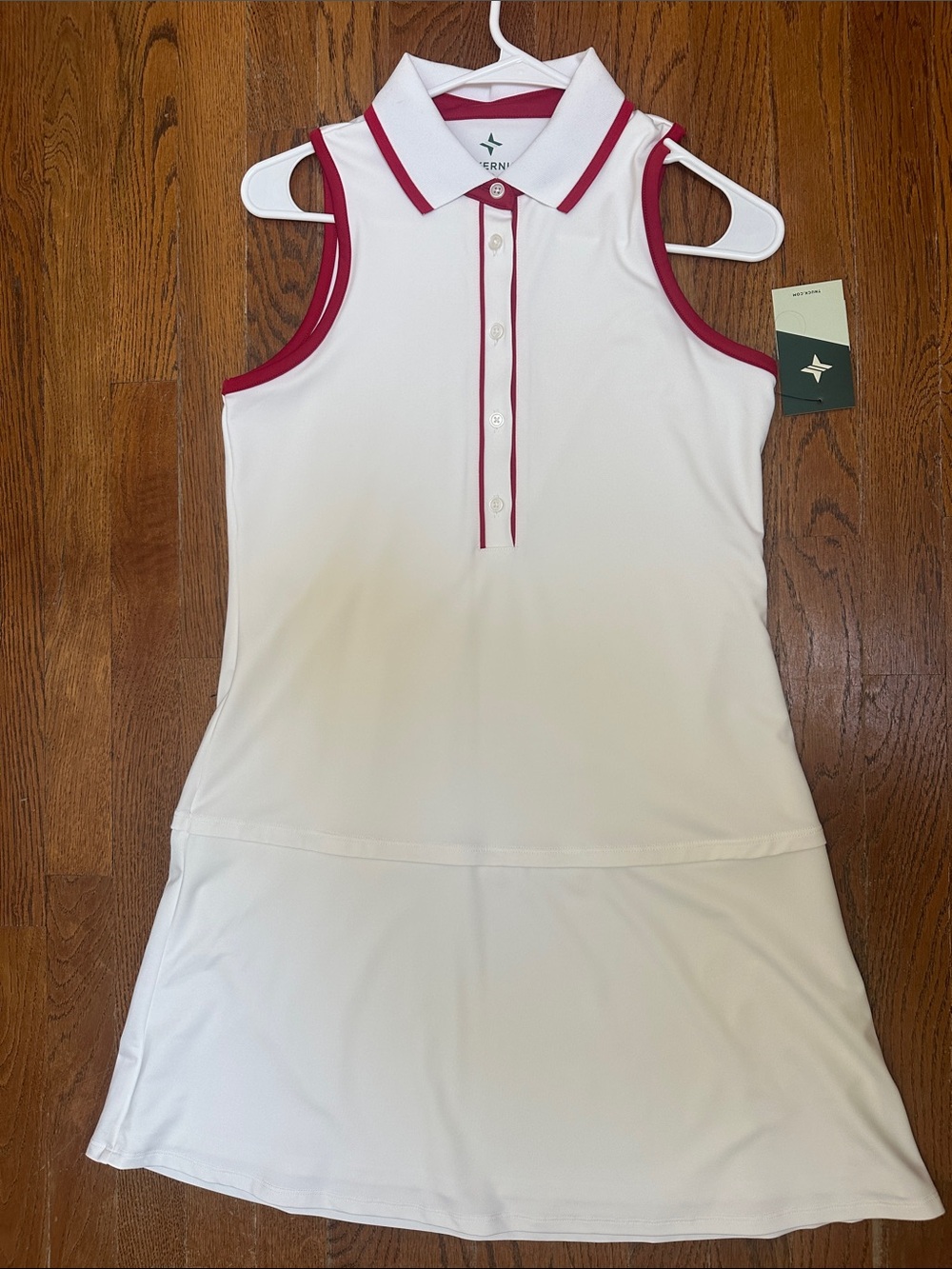 Tuckernuck Golf Athletic Dress White with Red Trim NWT